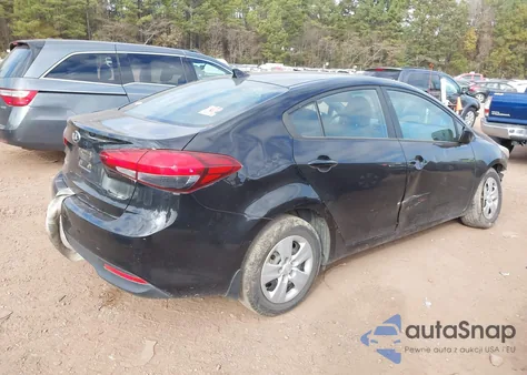 2017 Kia Forte Lx z USA, uszkodzony, nr VIN 3KPFK4A77HE062425